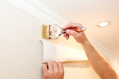Pose de papier peint à Milhas — revêtements muraux et toiles de verre